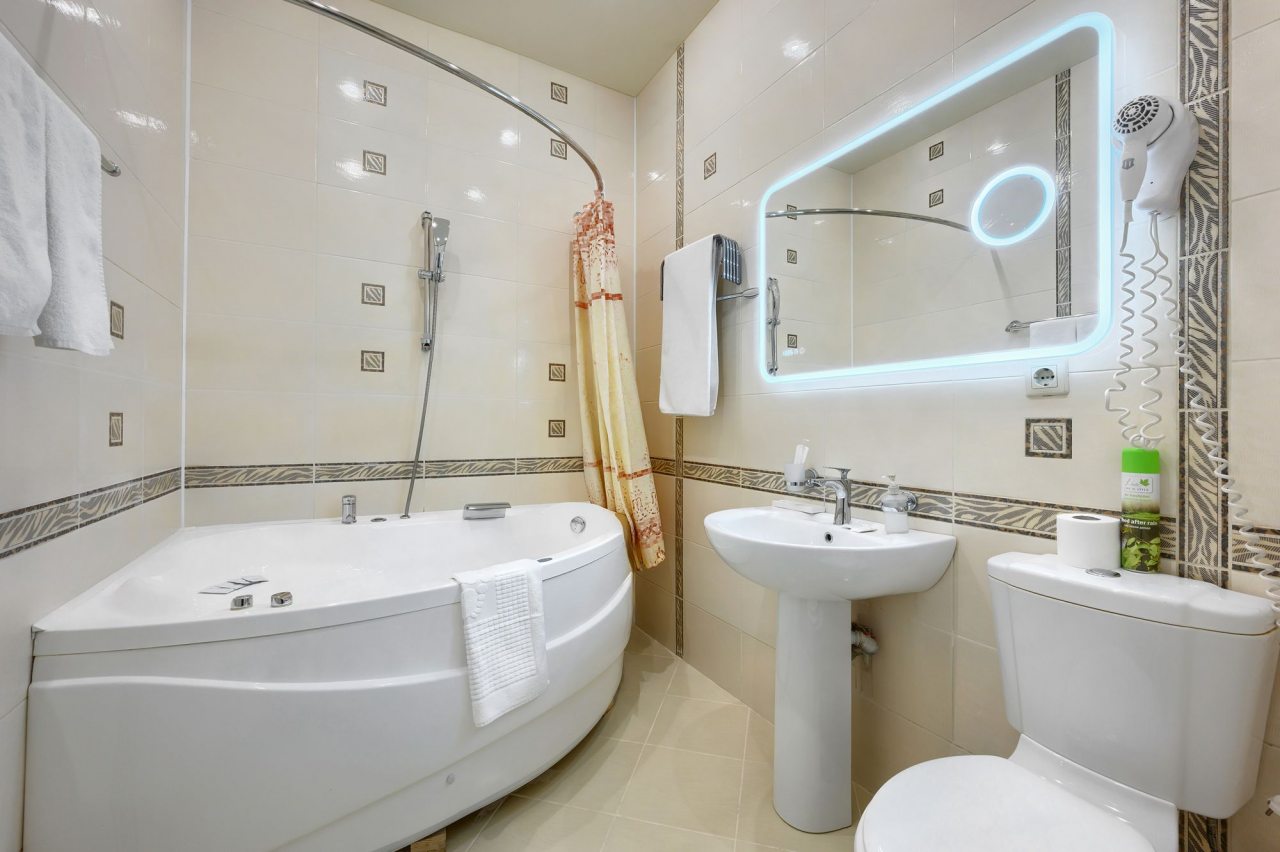 Люкс, Гостиница Астория