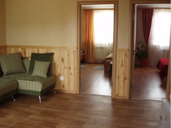 Апартаменты (3-комнатный) гостевого дома Золотой абрикос, Севастополь