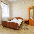 Трёхместный и более (Трехместный эконом (номер 402)), Отель Металлург