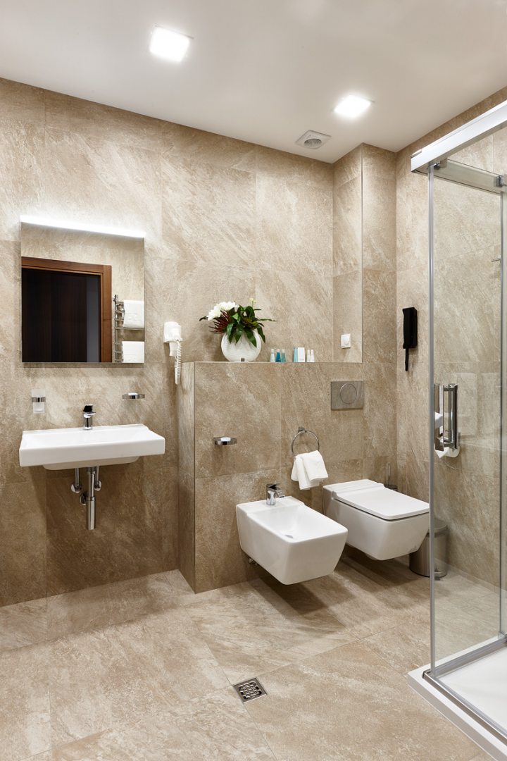 Ванная комната в номере спа-отеля Величъ Кантри Клаб, Звенигород. Спа-отель Величъ Кантри Клаб