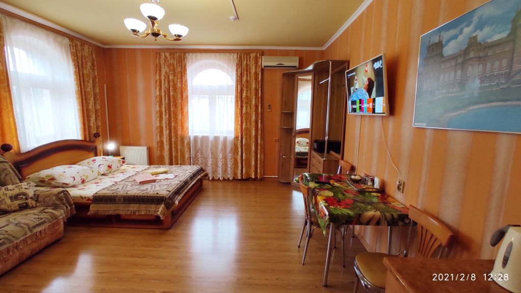 Полулюкс (3-местный) гостевого дома Коралловая, Севастополь