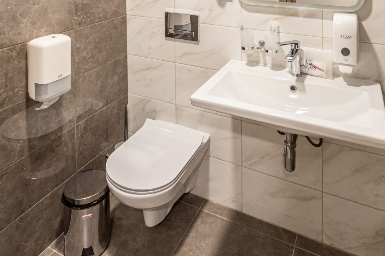 АМАКС Бизнес с двуспальной кроватью