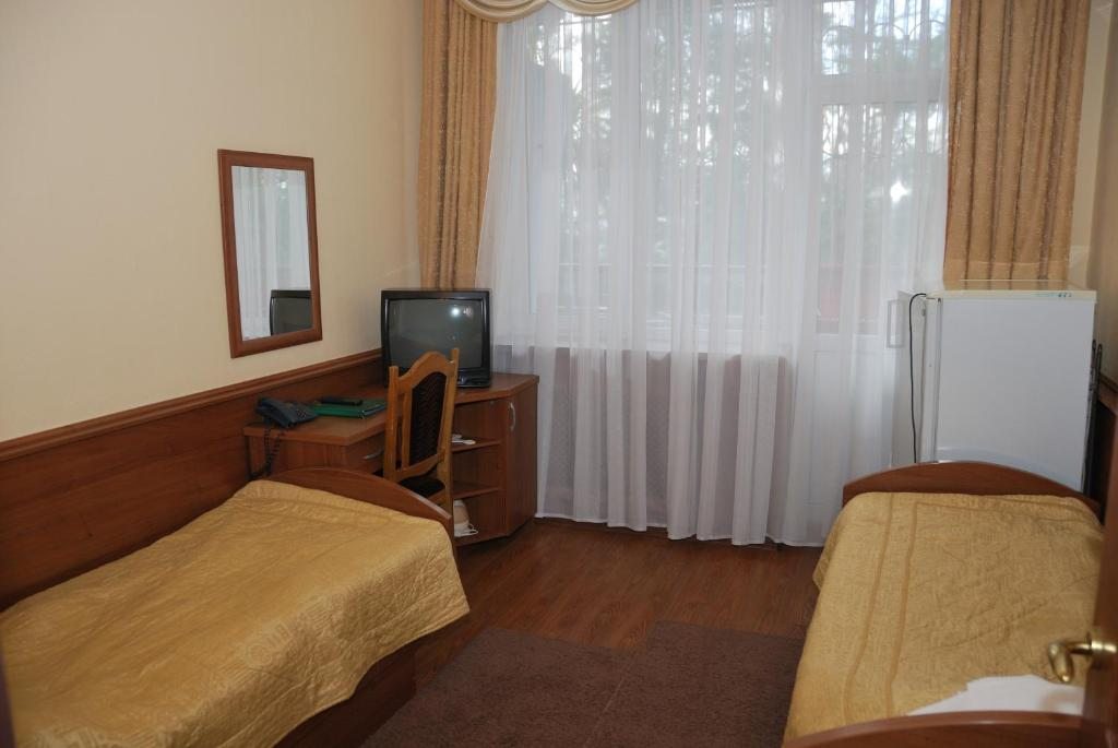 Двухместный (Бюджетный двухместный номер с 2 отдельными кроватями) санатория Беларусь, Сочи