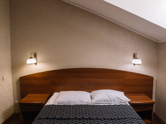 Фотография номера гостиницы Купеческий Клуб