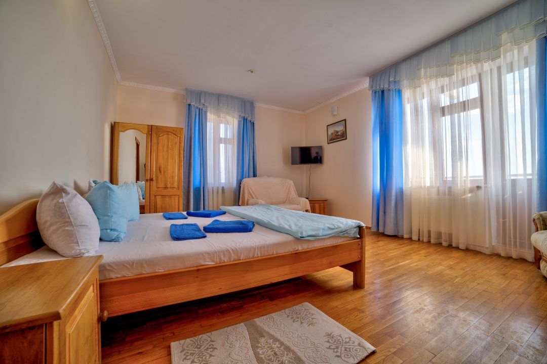 Четырехместный (Семейный, 2 комнатный) гостевого дома Крым, Алушта
