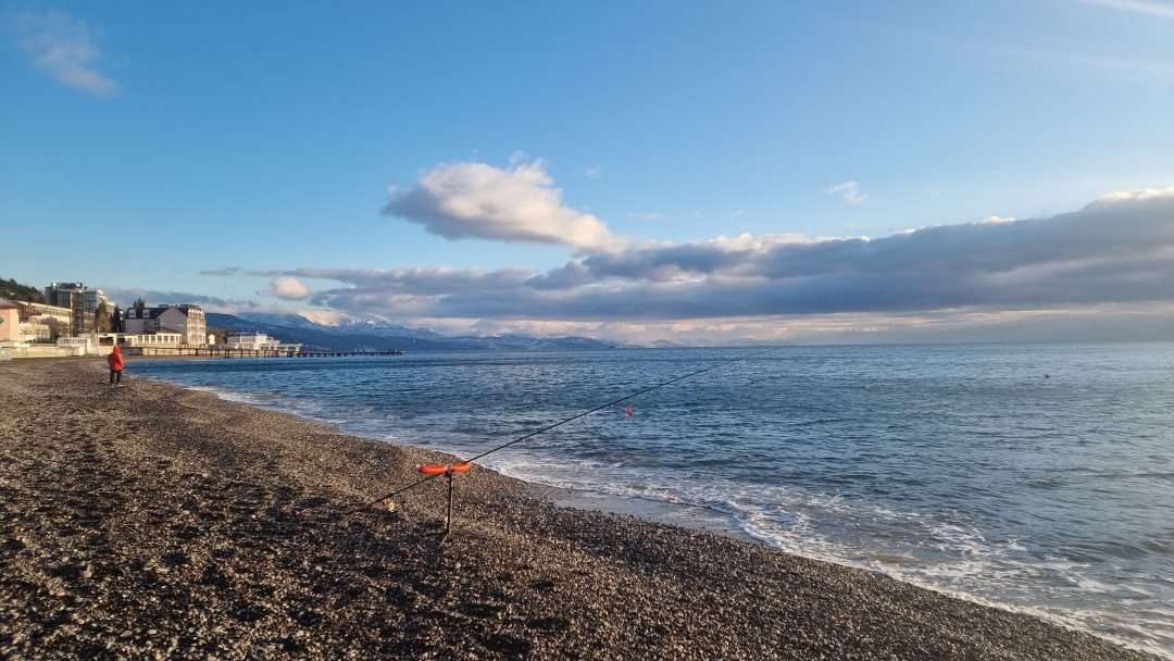 В Алуште лучшие галечные пляжи в Крыму