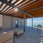 Терраса (выход из номера)