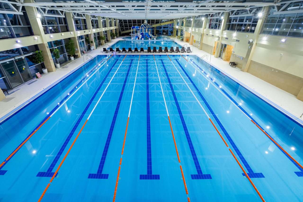 Крытый бассейн