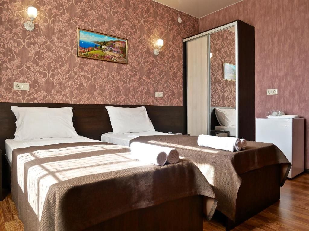 Двухместный (Двухместный номер с 2 отдельными кроватями) гостевого дома Флоренция, Анапа