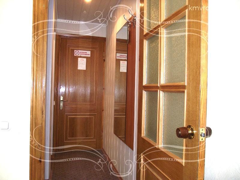 Двухместный (Двухместный номер с 2 отдельными кроватями и балконом) санатория Родник, Пятигорск