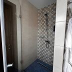 De Luxe (Одноместный, Двухместный), Гостиница Славяночка