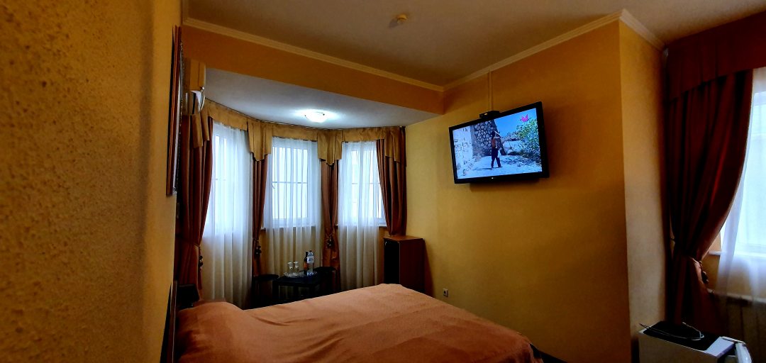 Двухместный (Улучшенный семейный номер 32) мини-отеля Атлант, Дагомыс