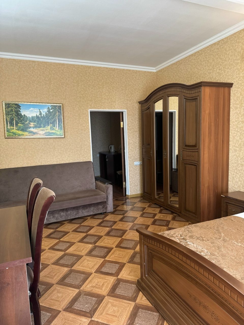Сюит (Полулюкс 18), Гостиница Снежная Королева