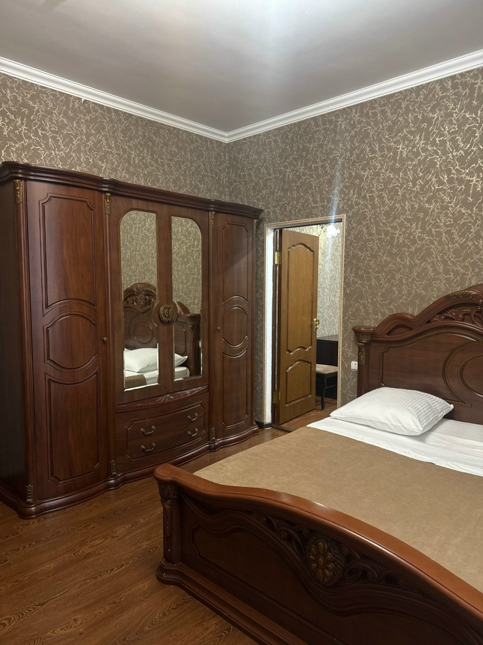 Сюит (Полулюкс 15), Гостиница Снежная Королева