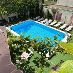 Четырехместный (Номер с двуспальной кроватью и дополнительной кроватью), Гостевой дом Лилиана