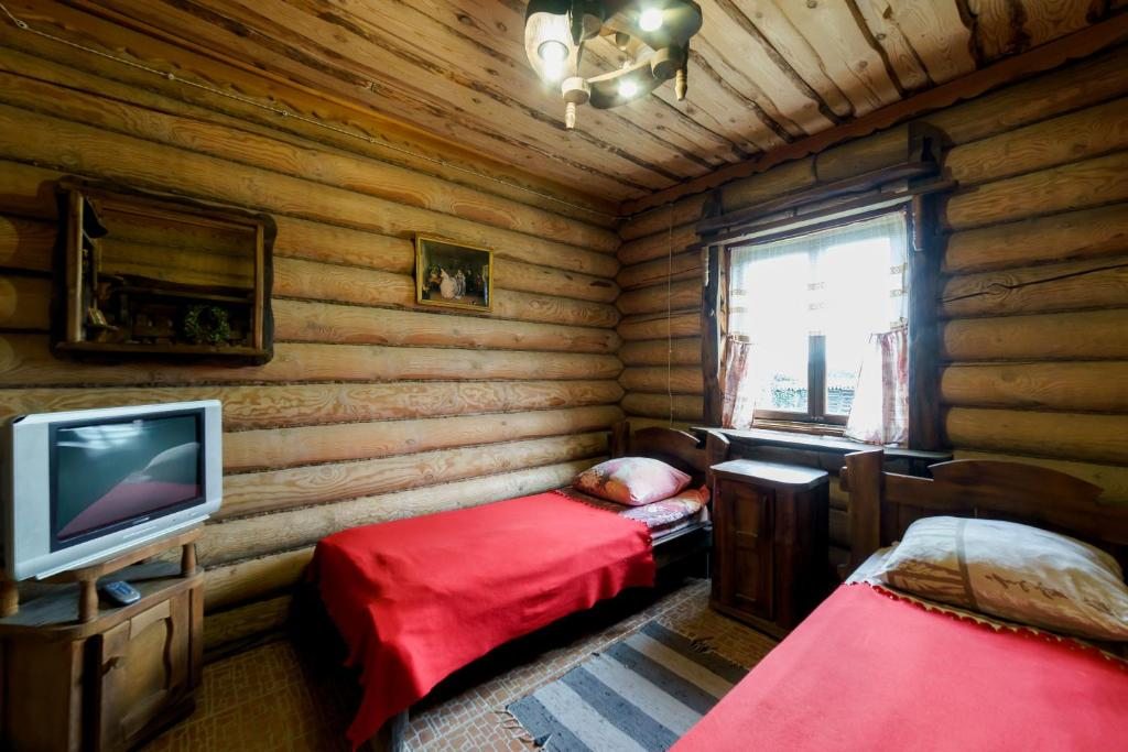 Двухместный (Бюджетный двухместный номер с 2 отдельными кроватями) гостевого дома Медведь, Ворсма