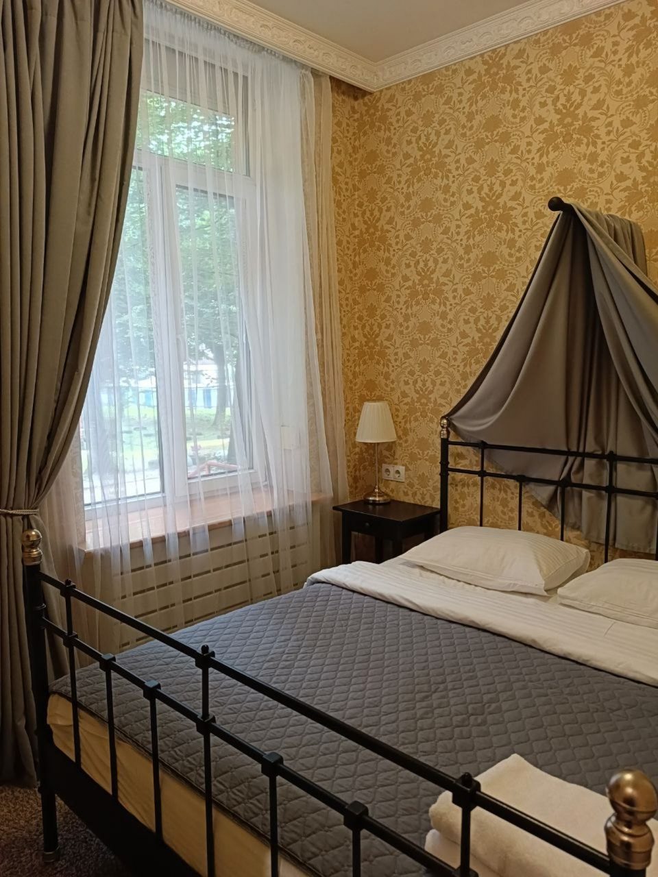 Полулюкс (Лондон, 4-местный), Гостиница-Хостел КойкаГо