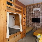 Девятиместный (Койко-место, Стокгольм - общий смешанный номер), Гостиница-Хостел КойкаГо