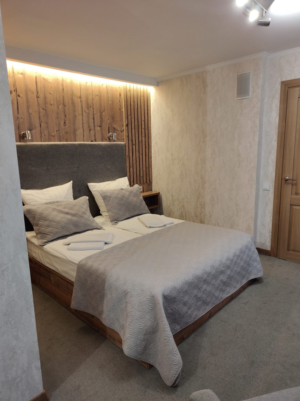 Люкс ((с ванной)), Гостиница Ольгинская