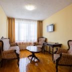 Люкс (Двухкомнатный-комнатный), Отель Рижская