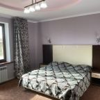Трёхместный и более (Классический с балконом), Гостевой дом Апсны