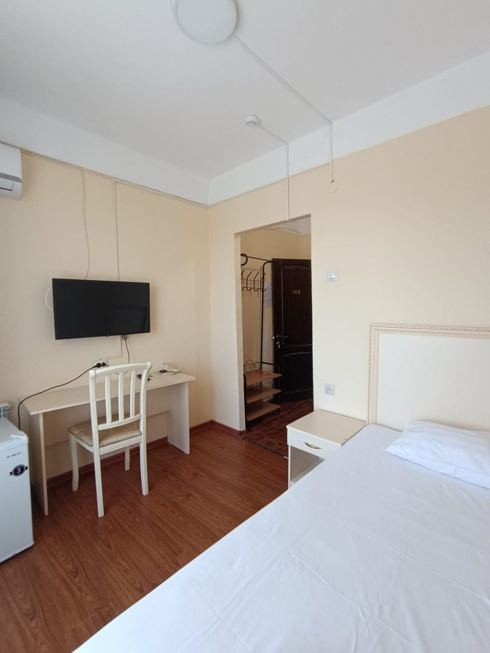 Одноместный, Гостиница Каспий