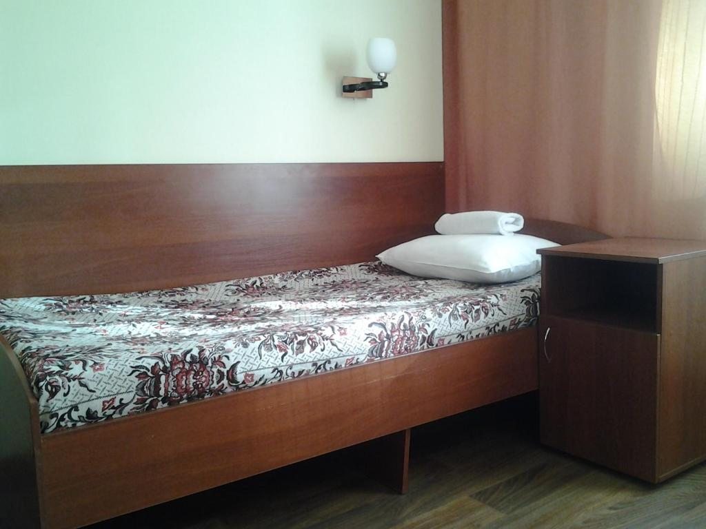 Номер (Кровать в общем номере с 4 кроватями) отеля Кузьмолово, Сярьги