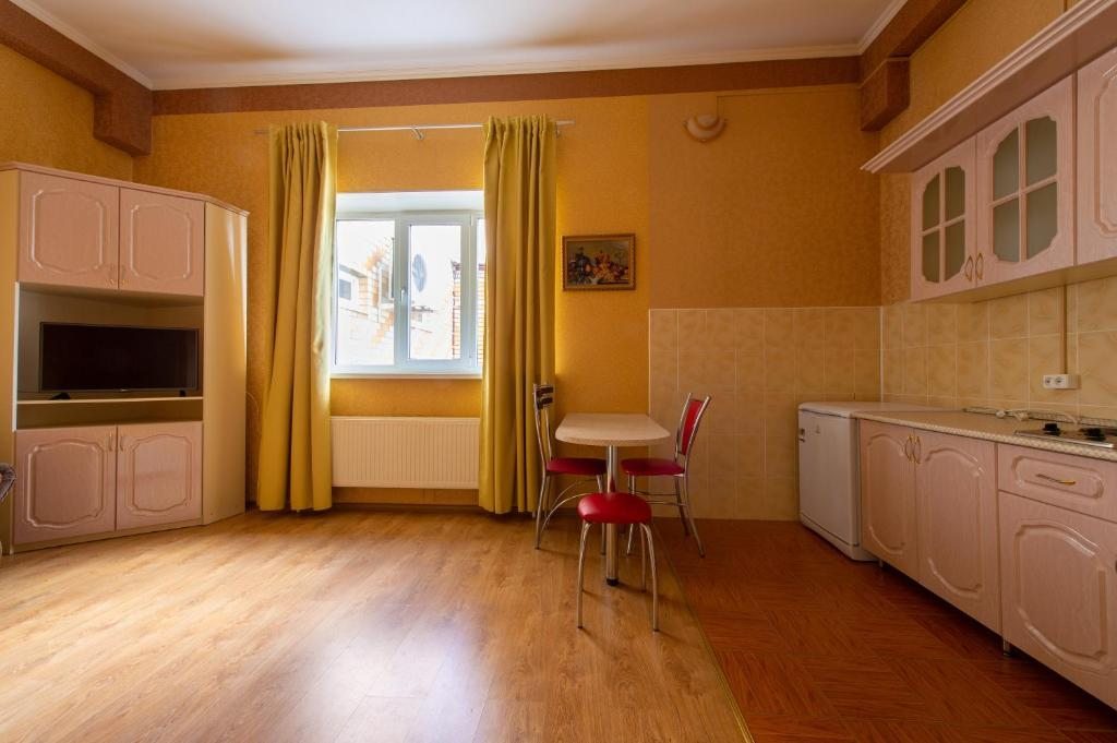 Двухместный (Бюджетный двухместный номер с 2 отдельными кроватями) туристского комплекса Дубровка, Киржач