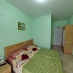 Двухместный (Стандарт Улучшенный,№6, с балконом с видом на горы), Гостевой дом Югория