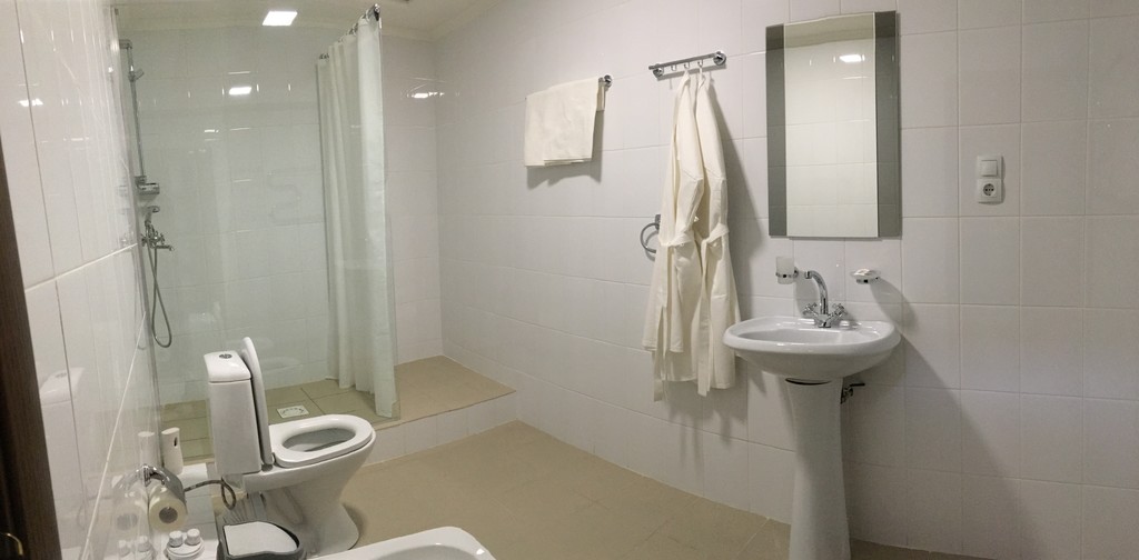 Ванная комната в гостинице Держава, Смоленск. Гостиница Держава
