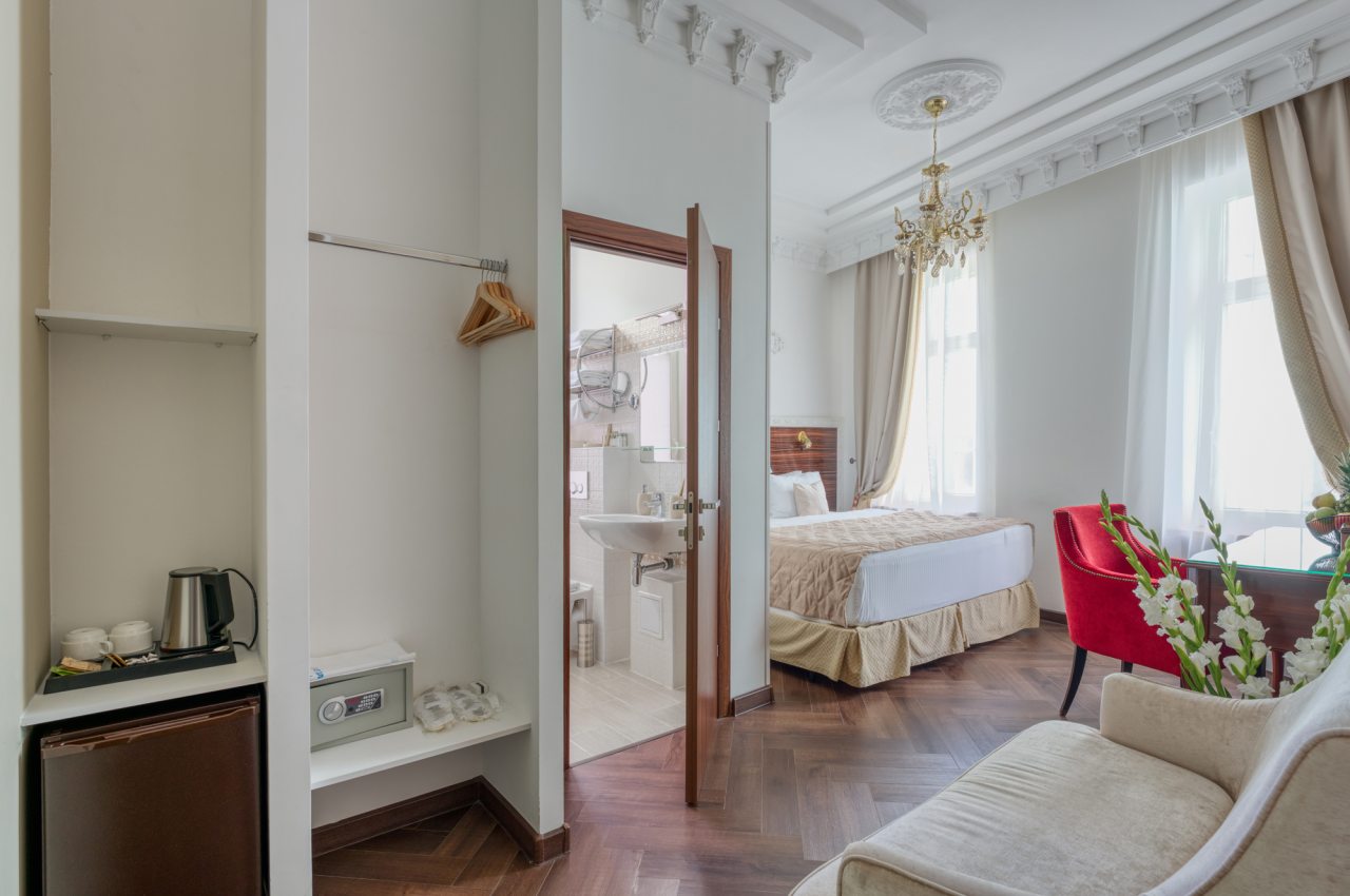 De Luxe (С кроватью размера King-size), Гостиница Садовническая