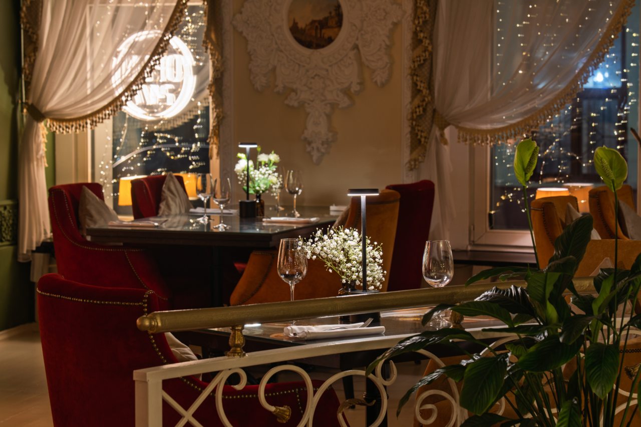 Ресторан, Гостиница Садовническая