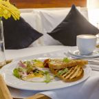 Доставка еды и напитков в номер, Гостиница Садовническая