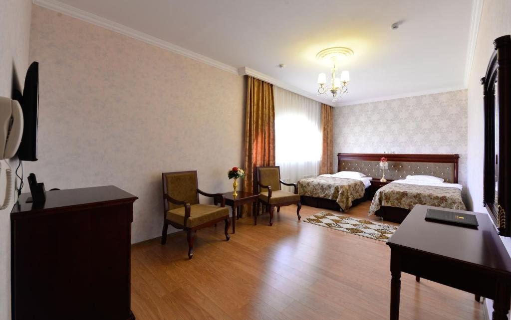 Двухместный (Бюджетный двухместный номер с 2 отдельными кроватями) отеля Империал, Черкесск