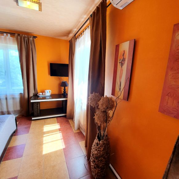 Фотография номера гостиницы Колесо