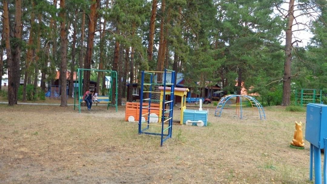 Детская площадка, Загородный комплекс Чистый лог
