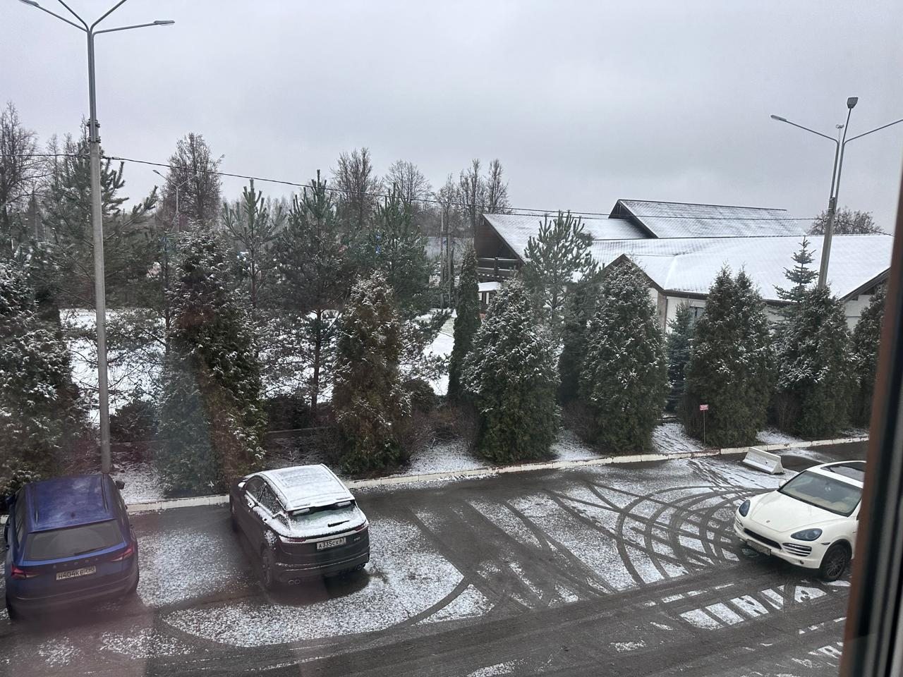 Парковка, Отель Новый