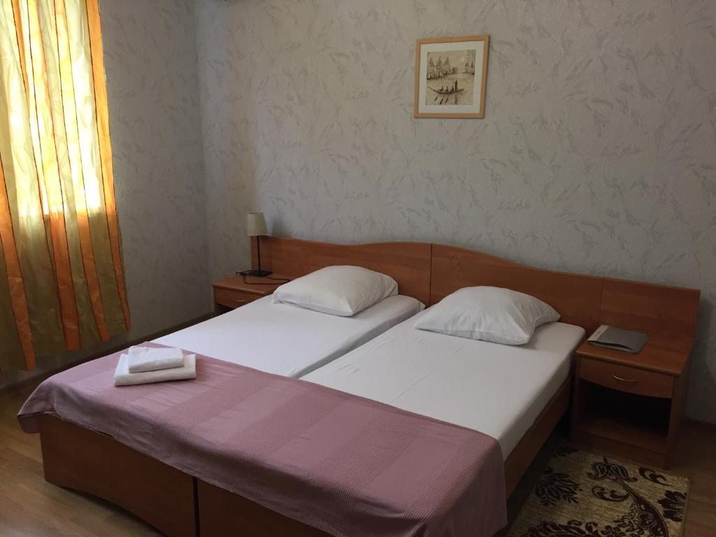 Двухместный (Стандартный двухместный номер с 2 отдельными кроватями) отеля Аибга, Гагра