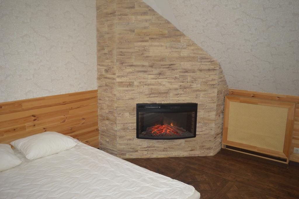 Двухместный (Двухместный номер Делюкс с 1 кроватью) загородного отеля Лисьи Горки, Изборск