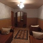 Трёхместный и более (Трёхместный номер эконом-класса с общей ванной комнатой), Гостиница Патриот