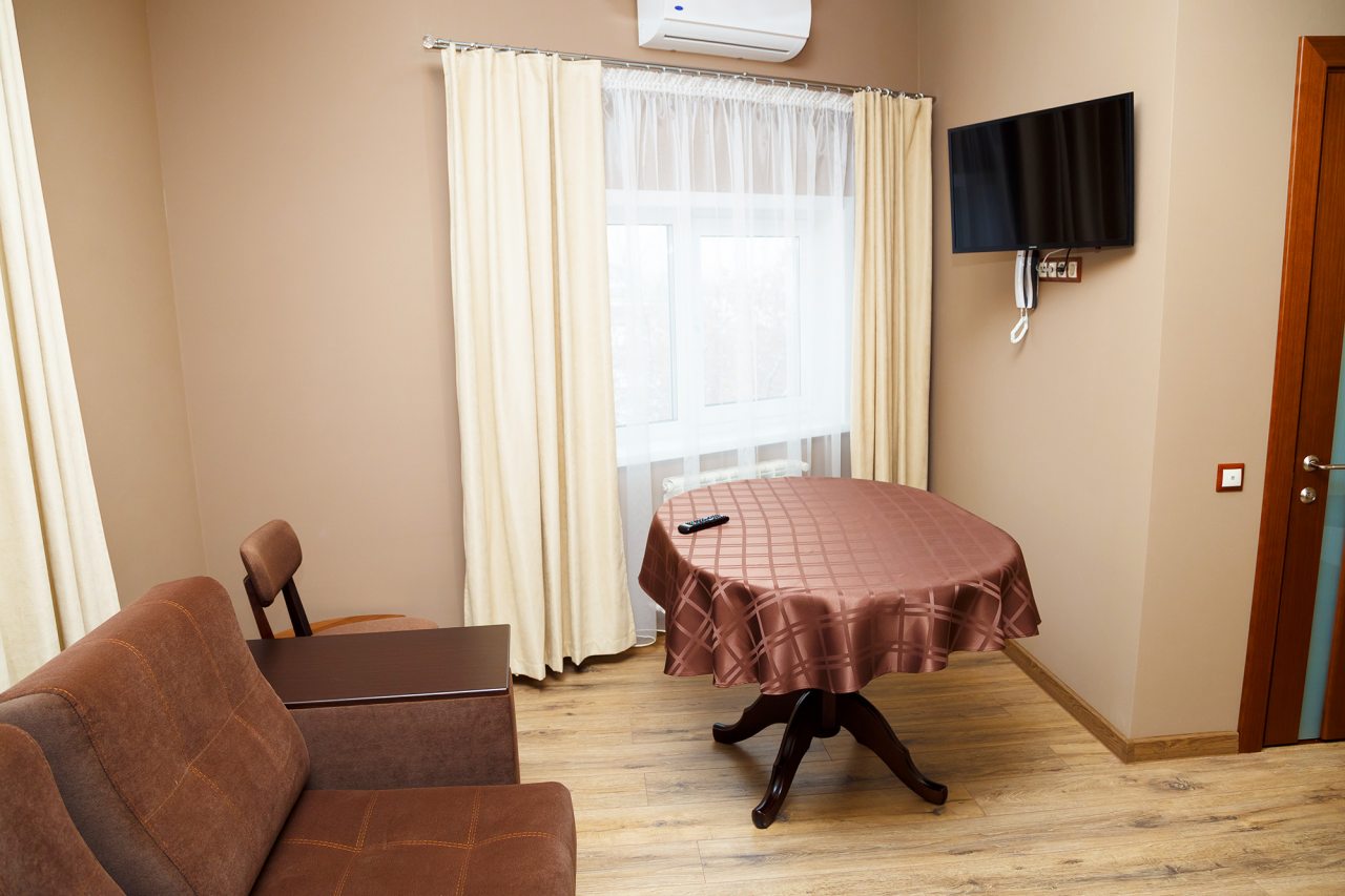 Гостиная номера 7 Люкс