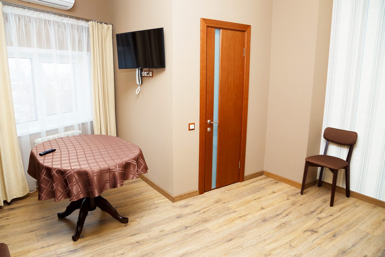 Гостиная номера 7 Люкс