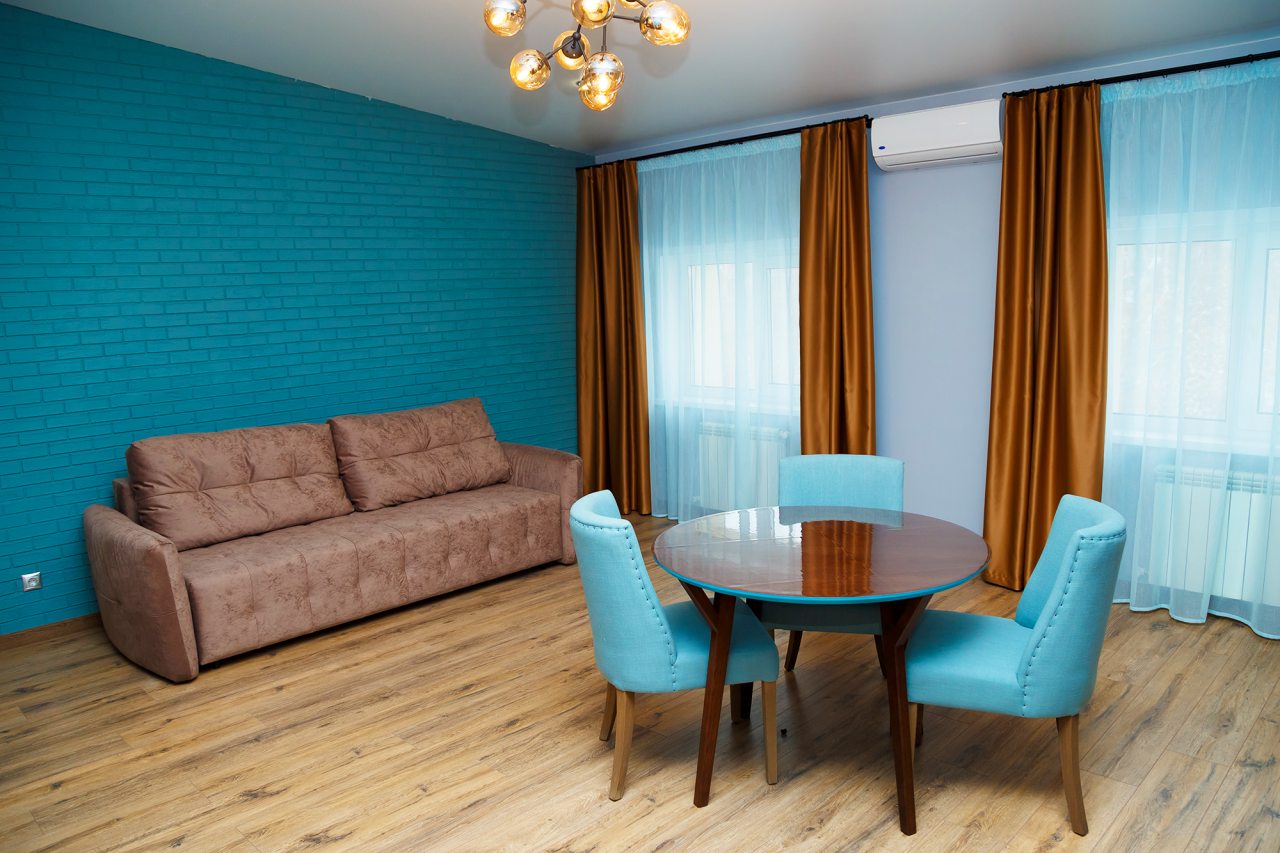 Гостиная номера 6 Люкс