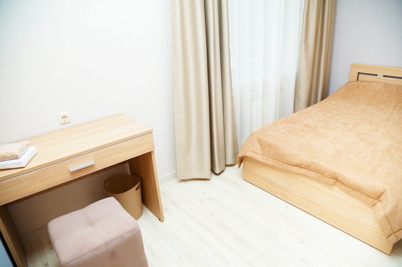 Спальная комната в номере 5 Люкс