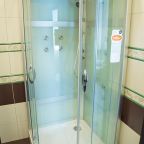 Душ в номере 3