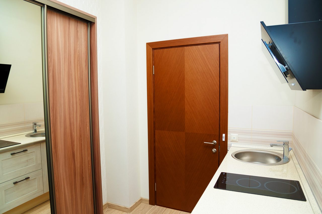 В номере с кухней 8