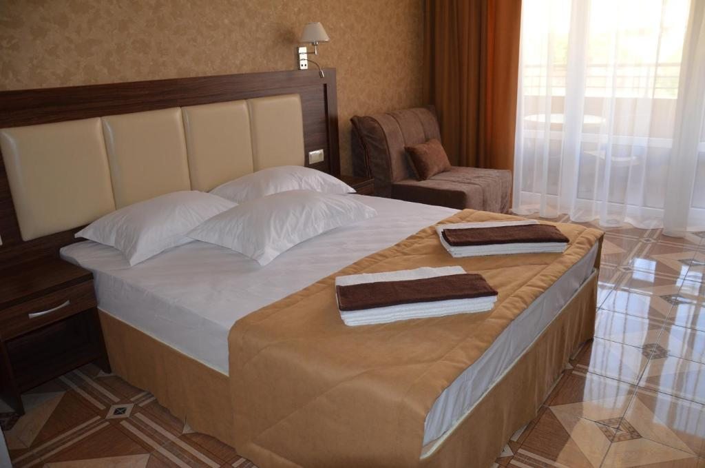 Двухместный (Улучшенный двухместный номер с 1 кроватью) отеля Валенсия, Сукко