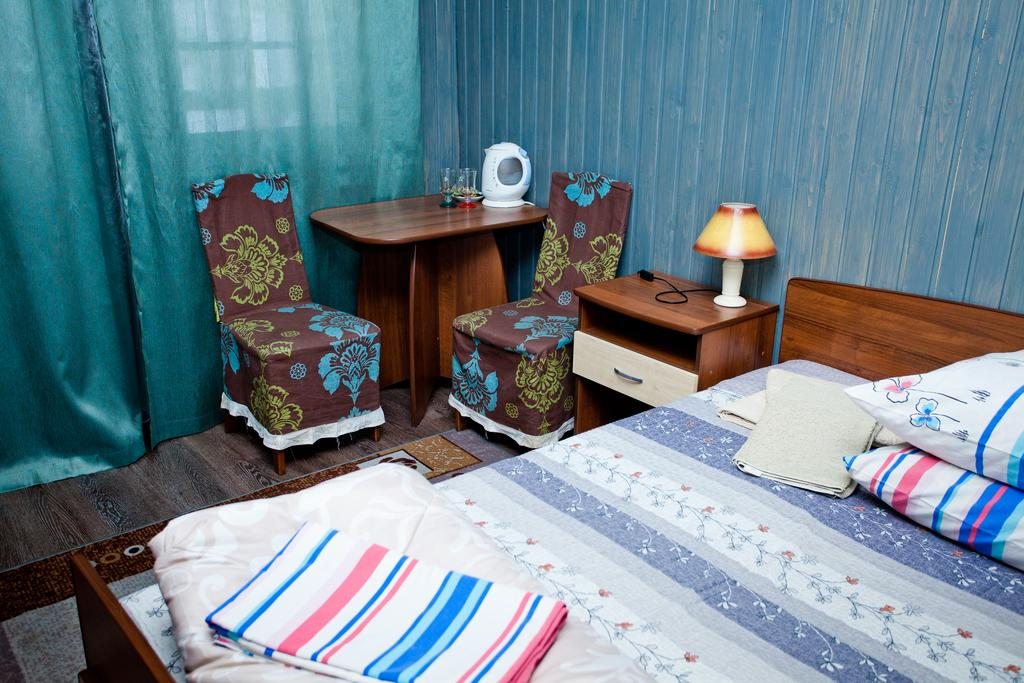 Двухместный (Улучшенный двухместный номер с 1 кроватью) мотеля Михайловское подворье, Шексна