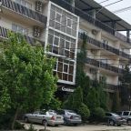 Парковка, Гостиница Семейный дом