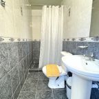 Двухместный (Бюджетный с двуспальной кроватью на 4 этаже), Гостевой дом Дивный
